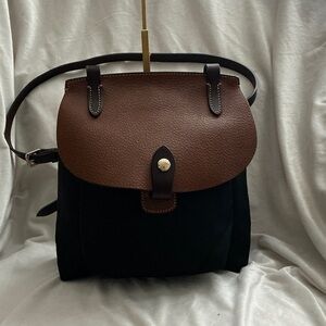 Dooney & Bourke Alto Crossbody Saddle Bag (EUC)